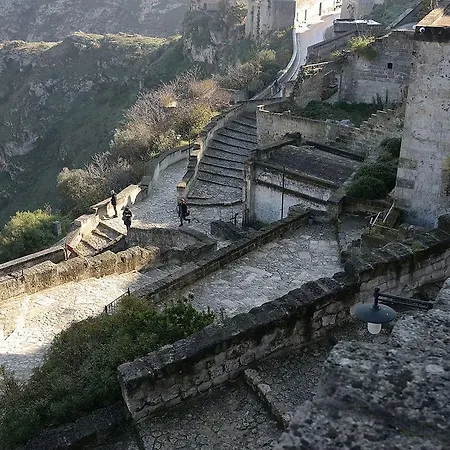 圣尤斯塔其欧公寓 公寓 *