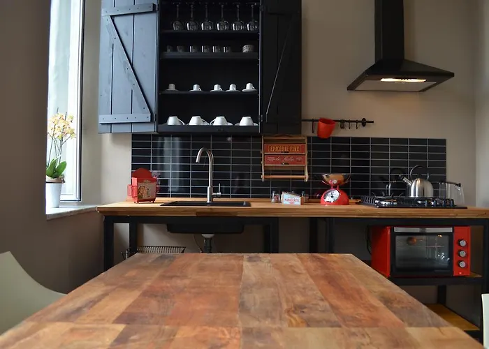 圣尤斯塔其欧公寓 *